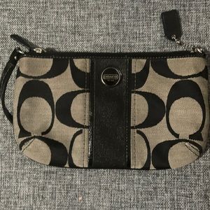 Small coach handbag